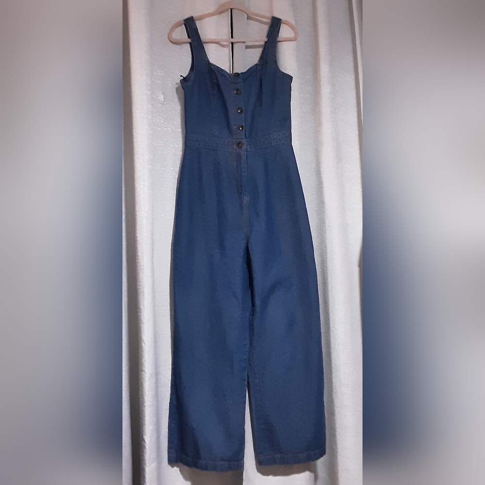 Sincerely Jules 100 % Cotton Women's   Blue Denim Jumsuit Size L. Missing Belt.